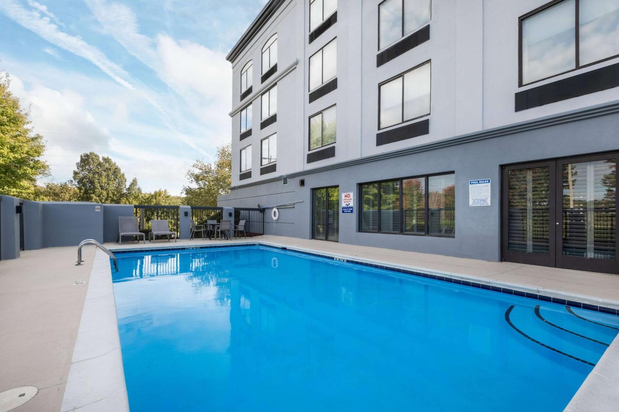 Hotel Wingate By Wyndham Charlotte Concord Mills/Speedway Exterior foto