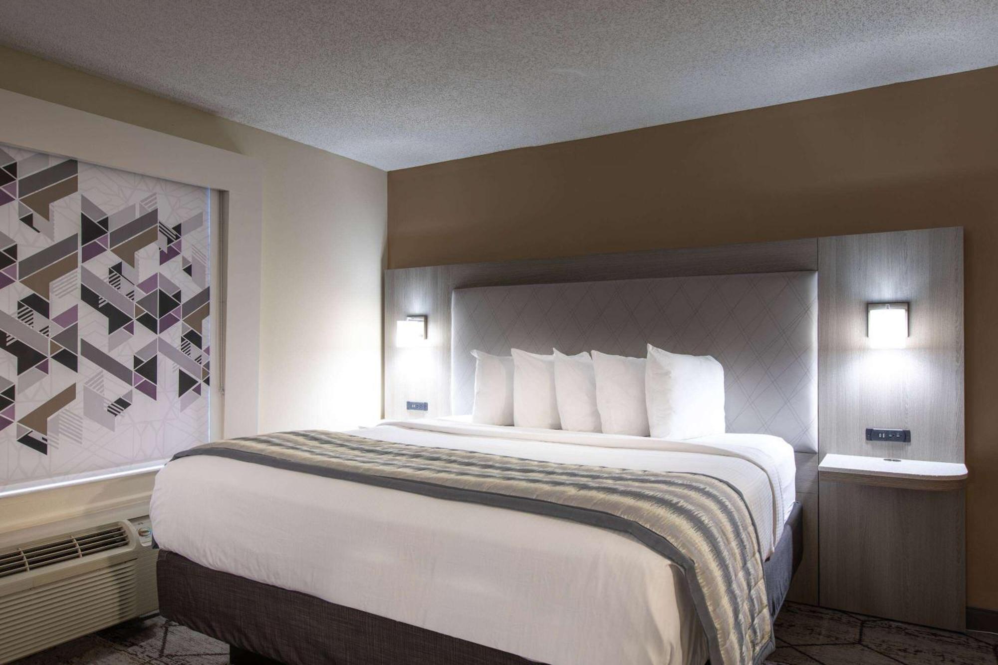 Hotel Wingate By Wyndham Charlotte Concord Mills/Speedway Exterior foto
