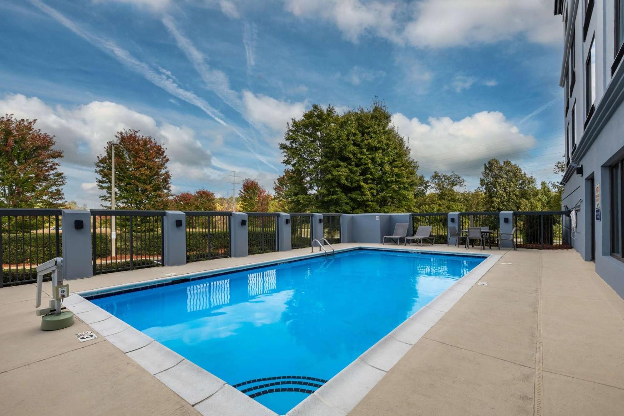 Hotel Wingate By Wyndham Charlotte Concord Mills/Speedway Exterior foto